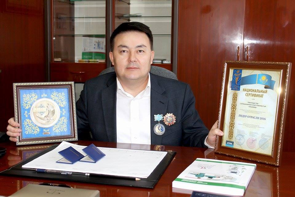 Руководитель компании с наградами